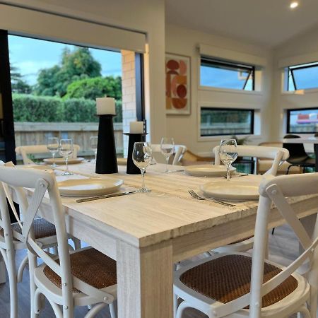 Luxury Villa, Central, Golf And Cafes - By Kosh Bnb Hamilton Exteriör bild