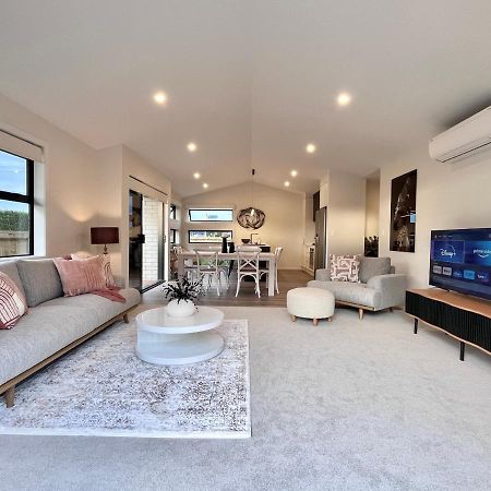 Luxury Villa, Central, Golf And Cafes - By Kosh Bnb Hamilton Exteriör bild