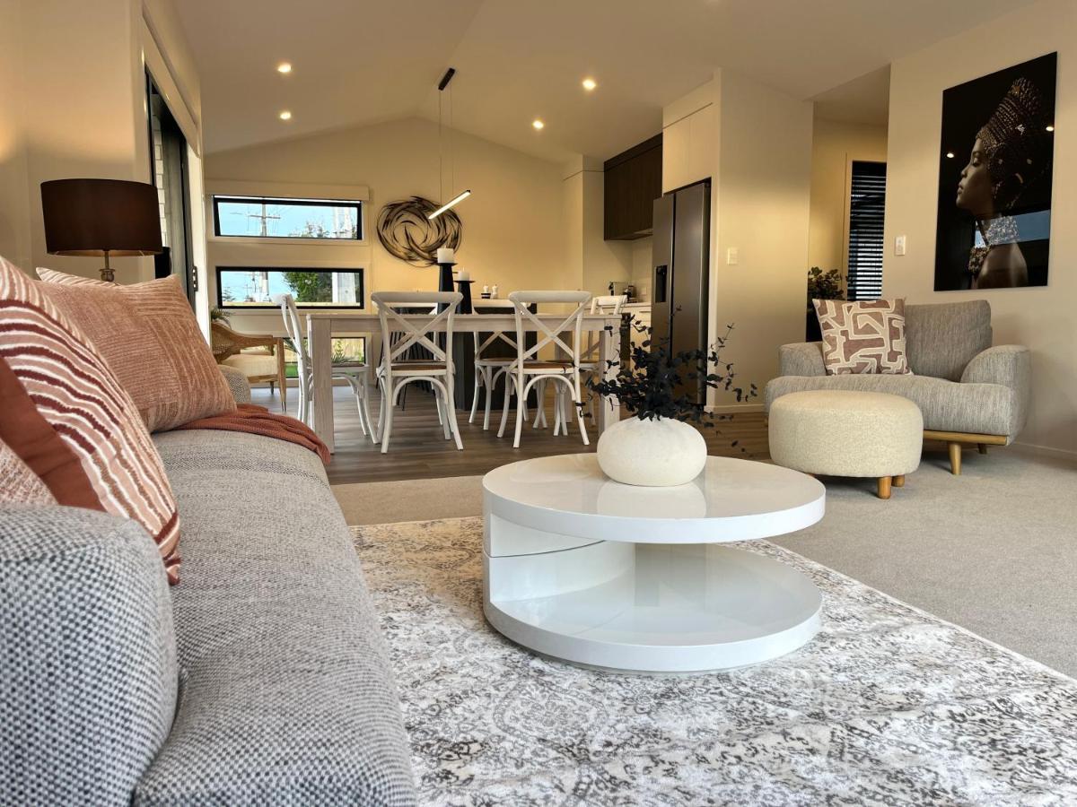 Luxury Villa, Central, Golf And Cafes - By Kosh Bnb Hamilton Exteriör bild