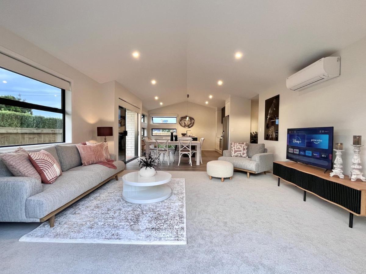 Luxury Villa, Central, Golf And Cafes - By Kosh Bnb Hamilton Exteriör bild
